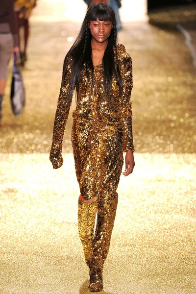 Look 24